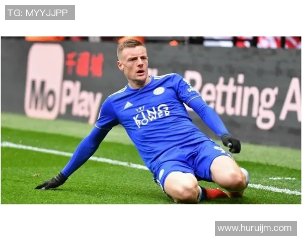 全球足球历史前五大球星盘点及他们的传奇足迹解析