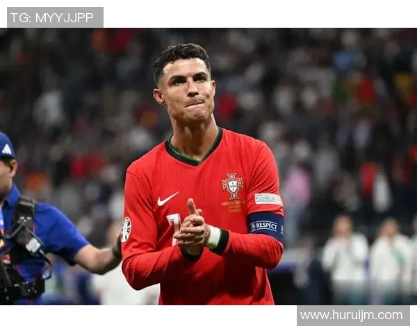 天下足球中的球星风采：从足坛传奇到新兴巨星的精彩表现