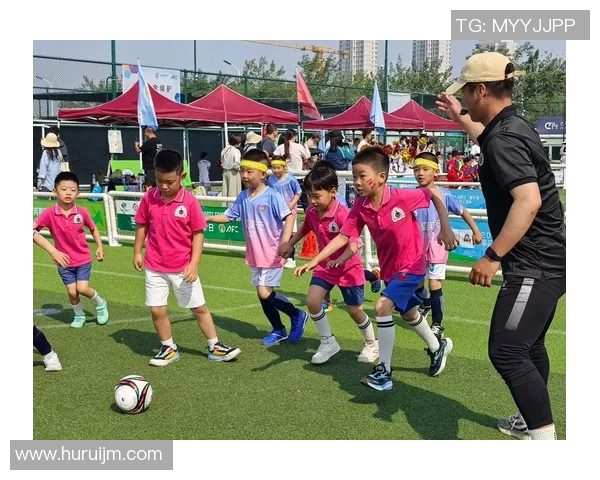 逆境中崛起的超励志足球巨星用汗水和拼搏书写无悔青春 逆境中崛起的超励志足球巨星用汗水和拼搏书写无悔青春