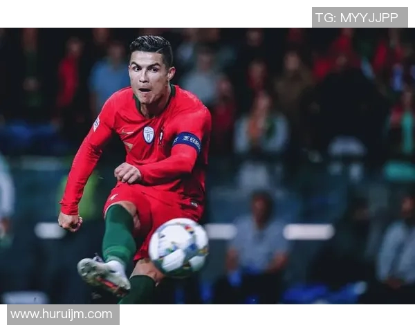 日本足球巨星全景解析从绿茵传奇到国家荣耀的全面介绍